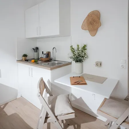 شقة Bismarck 1884 B7 *